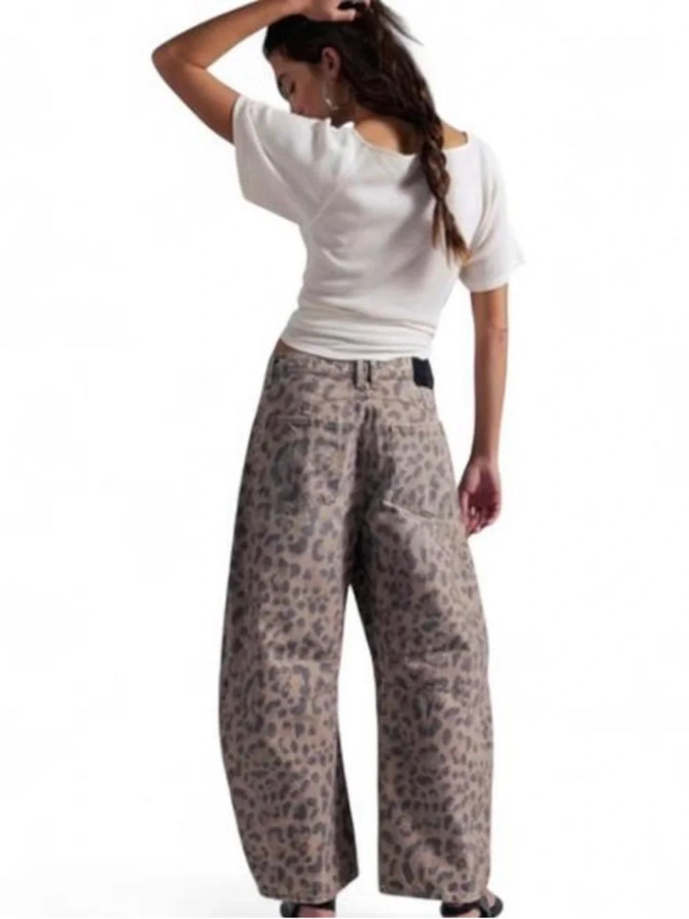 Free People Good Luck Barrel Jeans Leopard Print Animal Print Size 27 NWT - Picture 2 of 8
